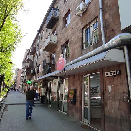 Appartment Lux, 2 Bedroom Jereván Kültér fotó