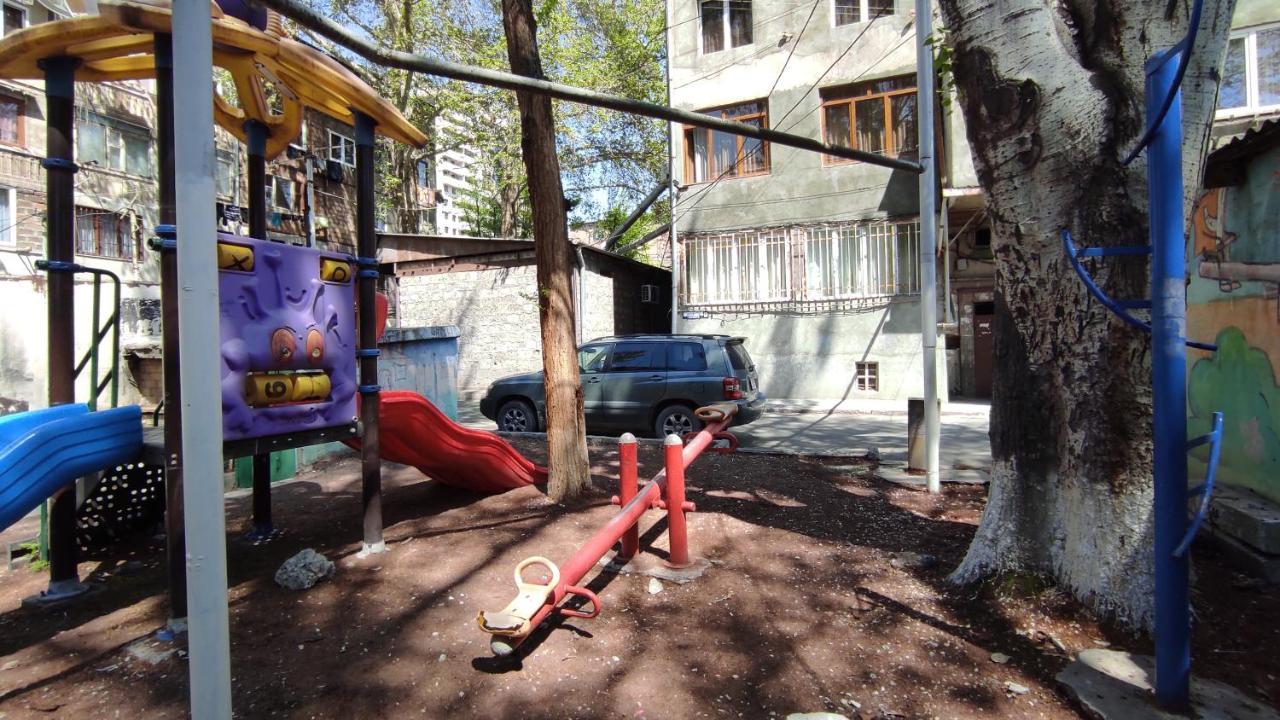 Appartment Lux, 2 Bedroom Jereván Kültér fotó
